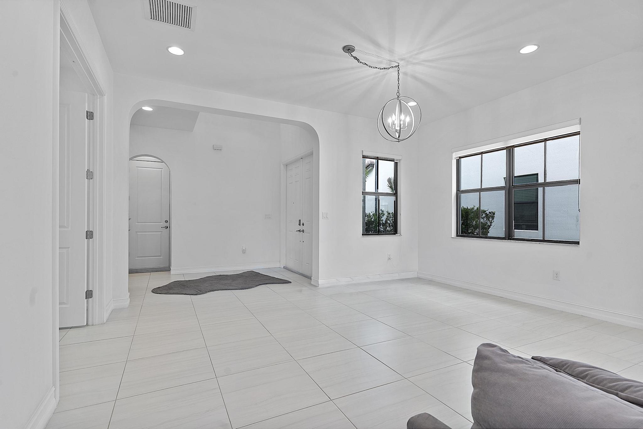 11824 SW 13th, Pembroke Pines FL 33025