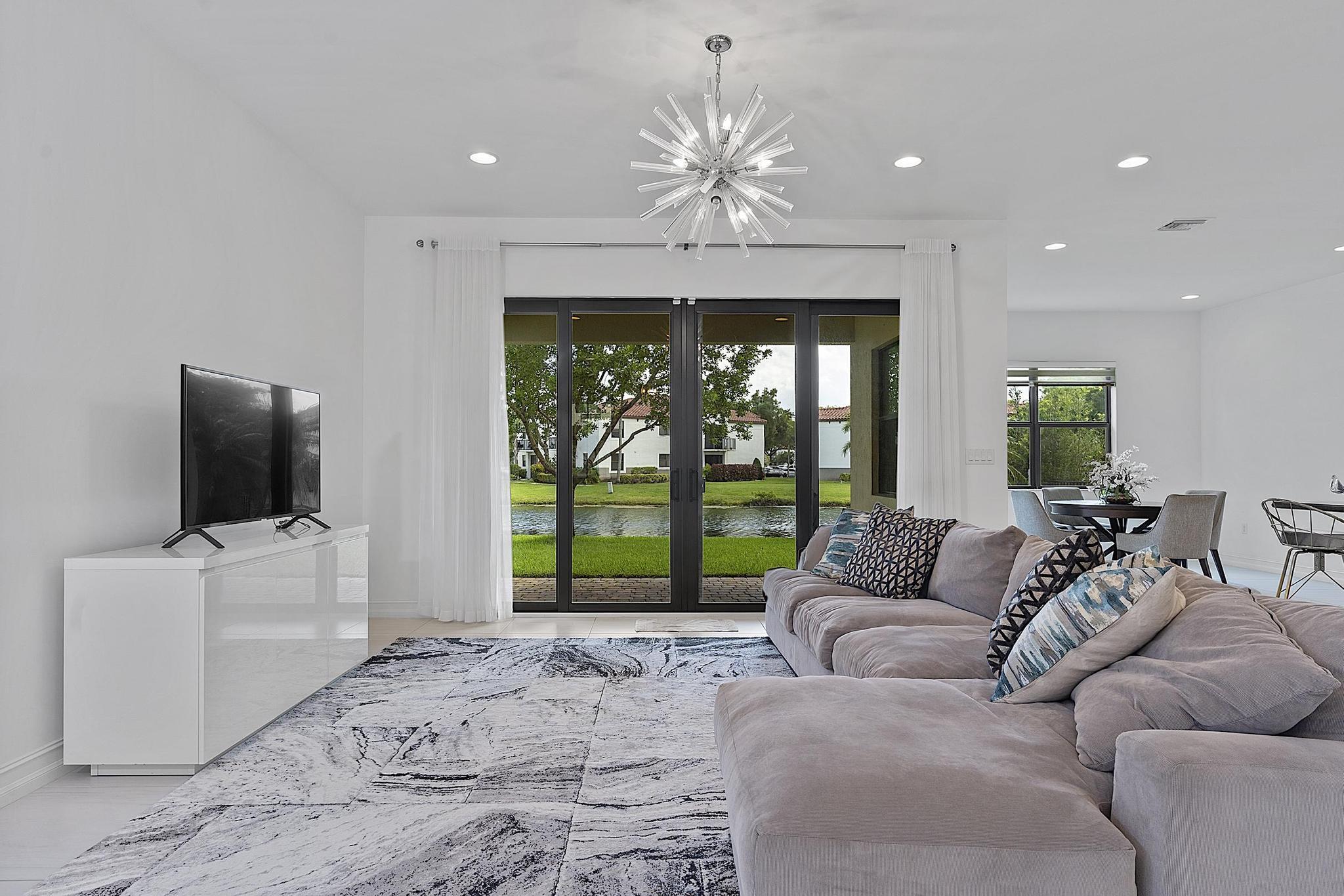 11824 SW 13th, Pembroke Pines FL 33025