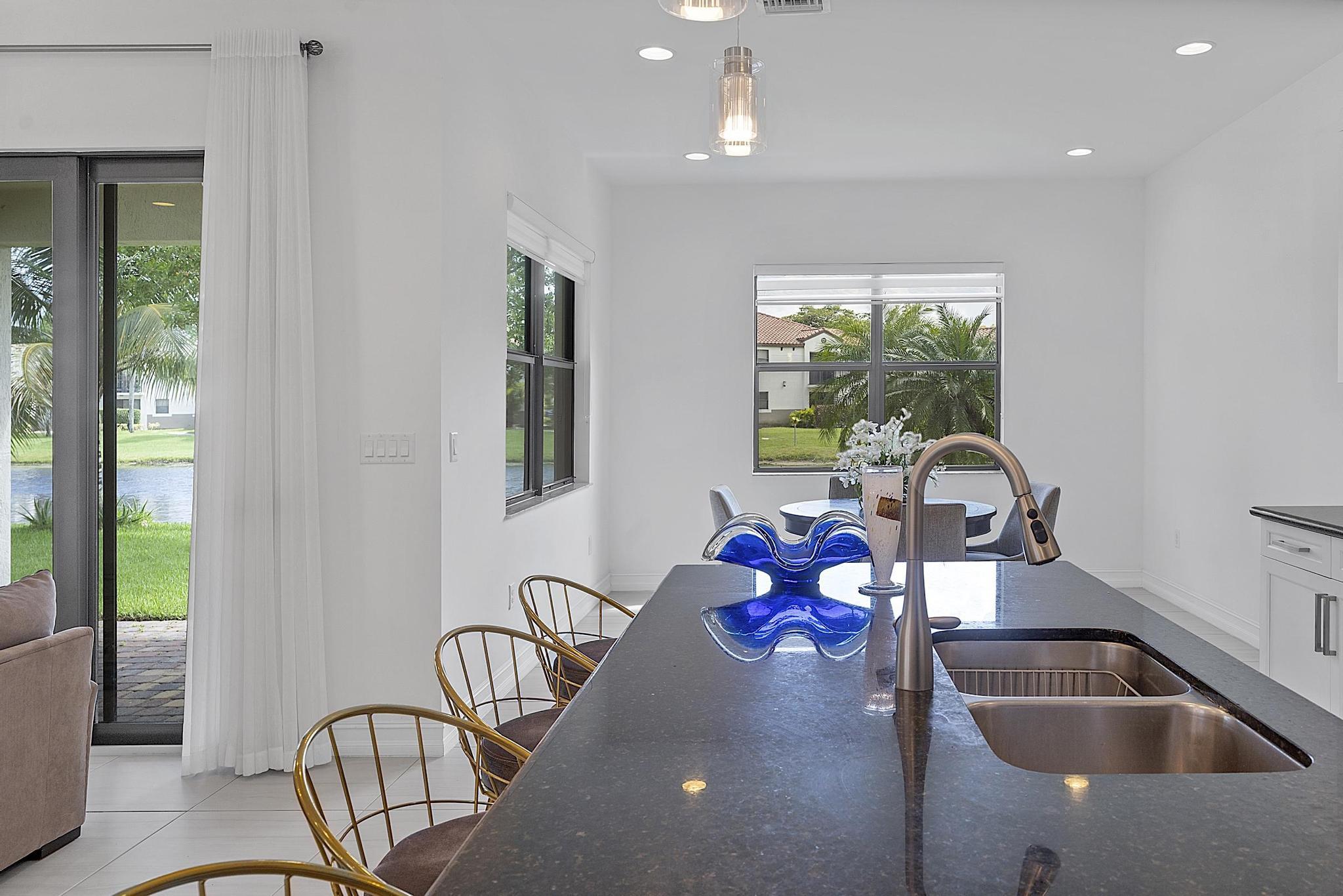 11824 SW 13th, Pembroke Pines FL 33025
