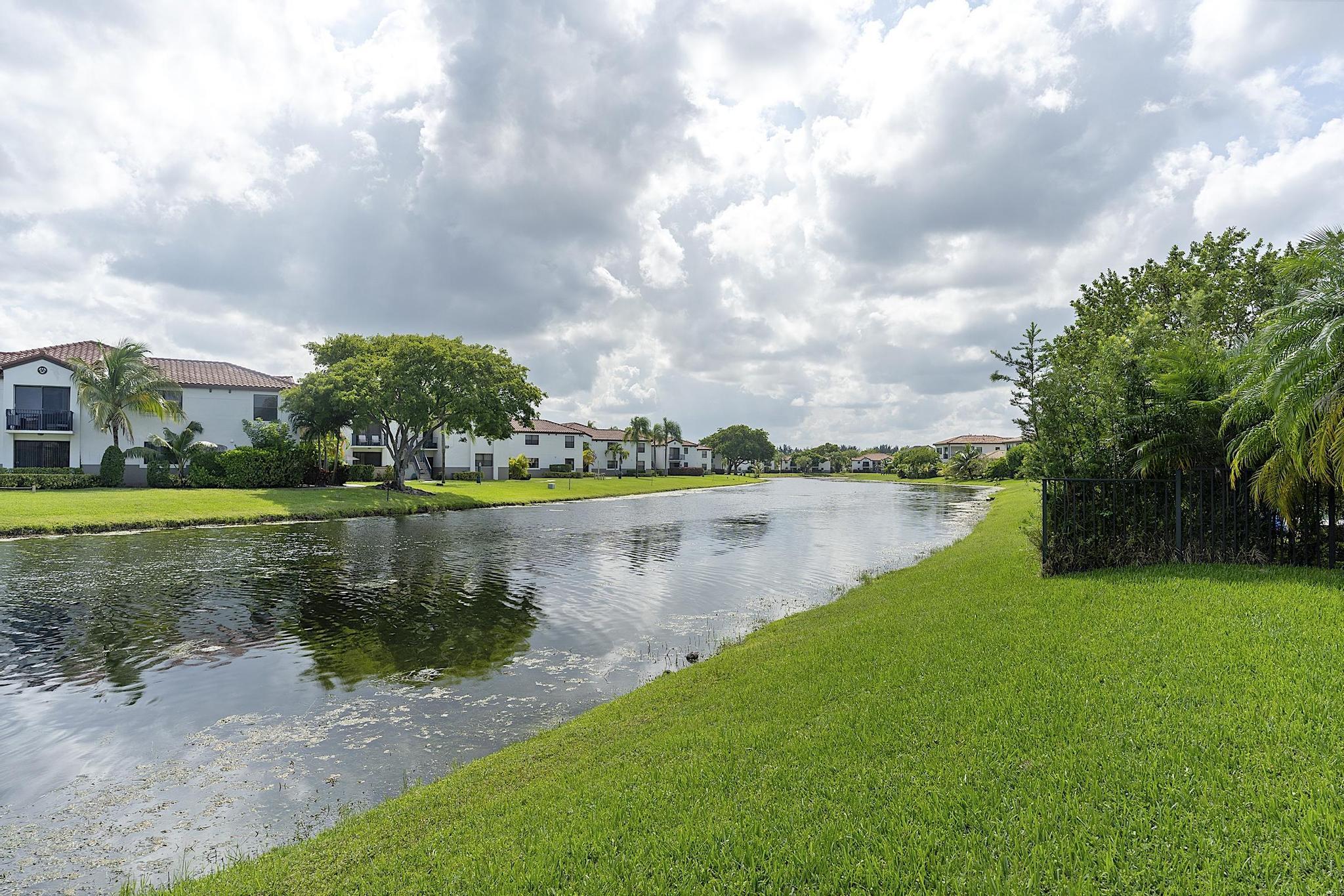 11824 SW 13th, Pembroke Pines FL 33025