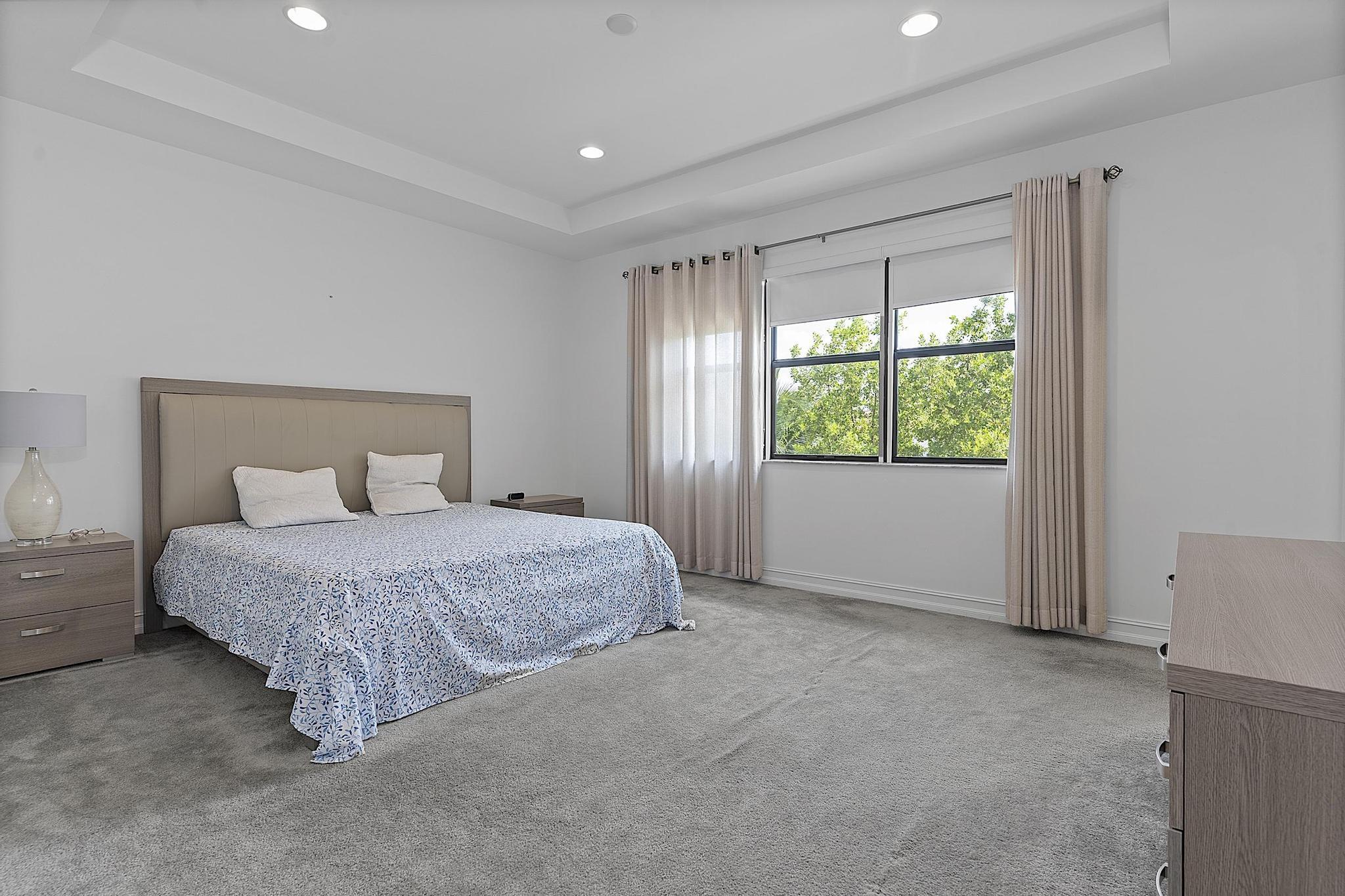 11824 SW 13th, Pembroke Pines FL 33025