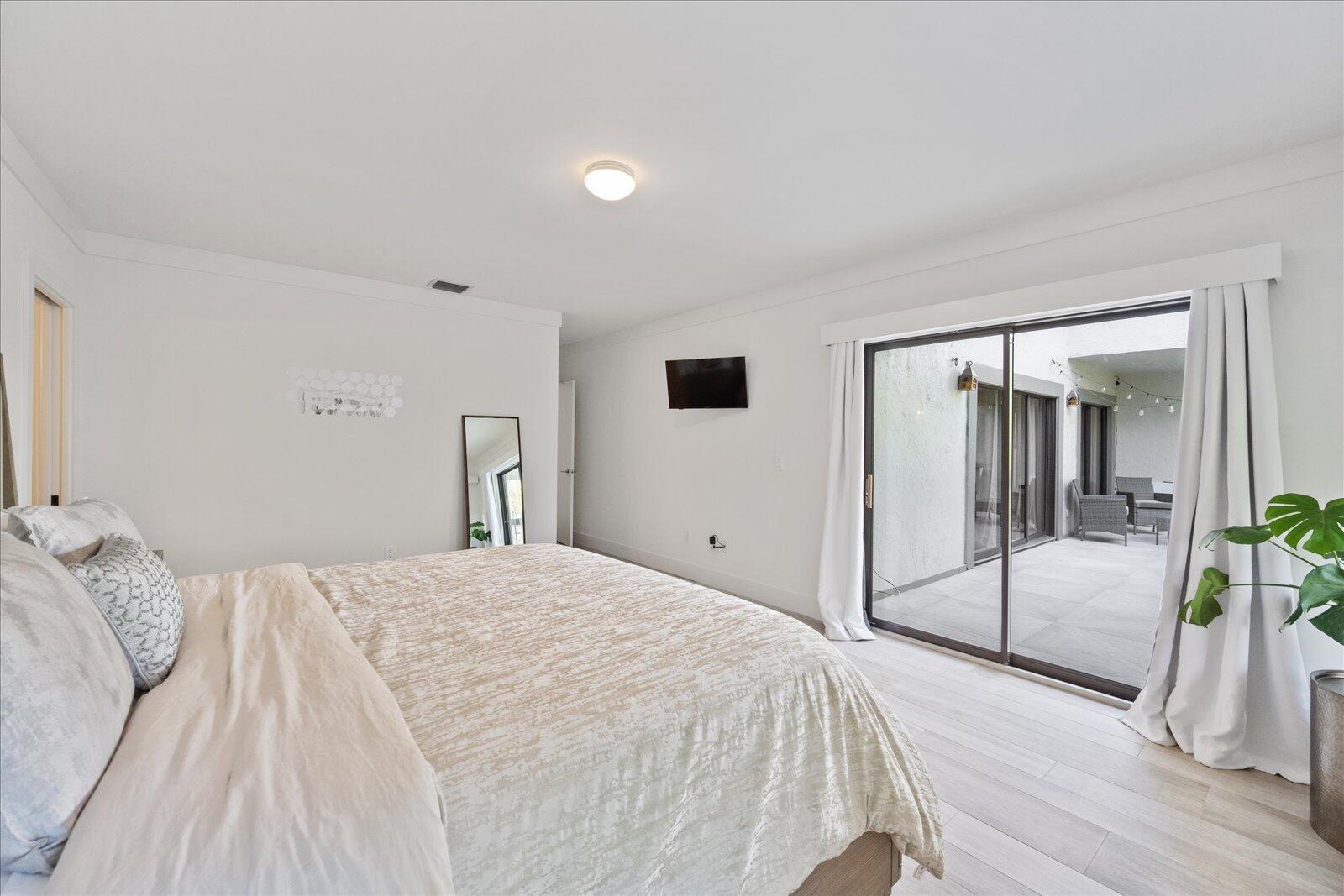 11311 Pond View #C201, Wellington FL 33414