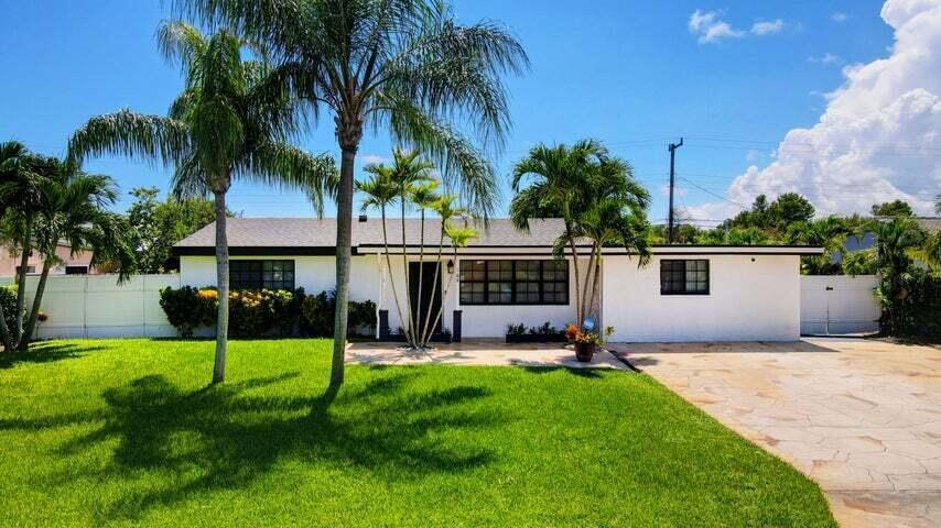 168 SE 31ST, Boynton Beach FL 33435