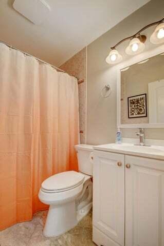 168 SE 31ST, Boynton Beach FL 33435