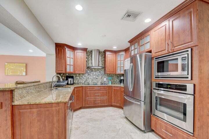 168 SE 31ST, Boynton Beach FL 33435