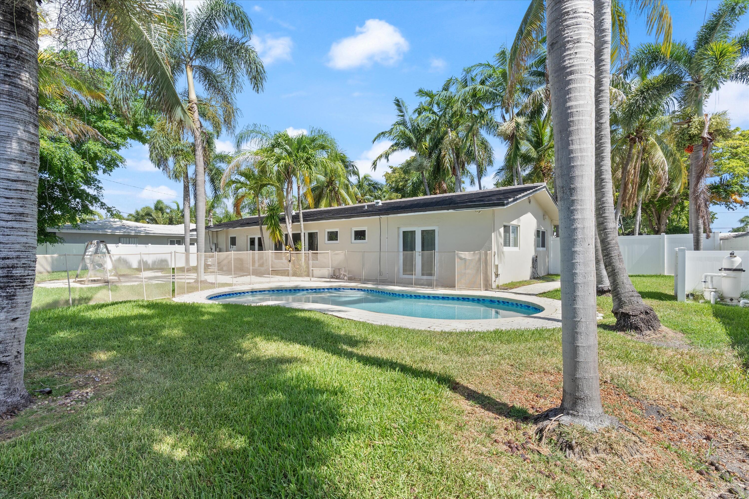2740 NE 25th, Fort Lauderdale FL 33305