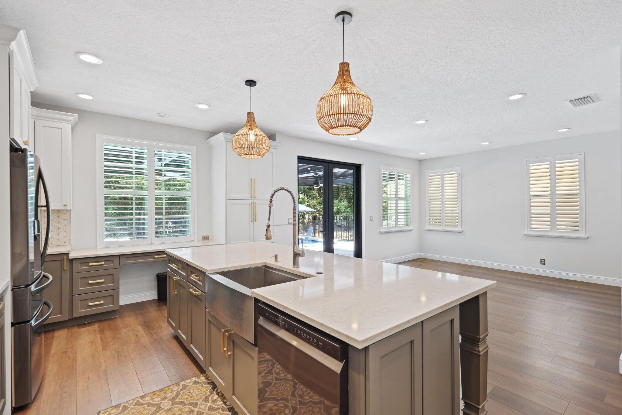 461 Pumpkin, Palm Beach Gardens FL 33410
