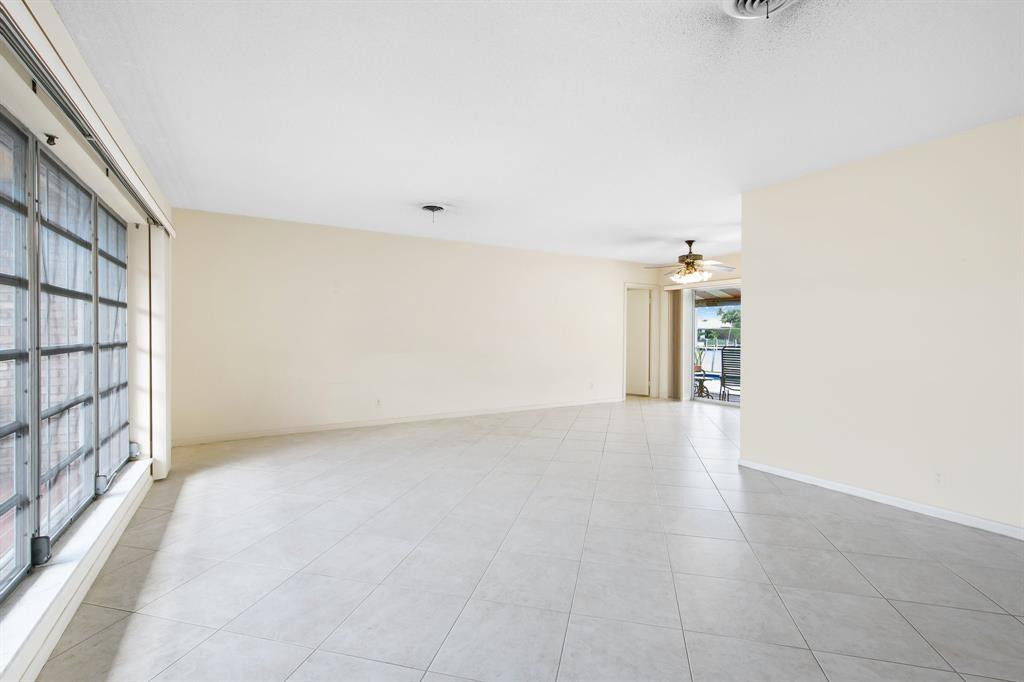 4041 NE 27TH, Lighthouse Point FL 33064