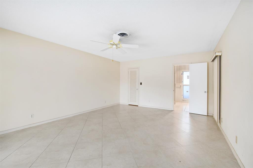 4041 NE 27TH, Lighthouse Point FL 33064