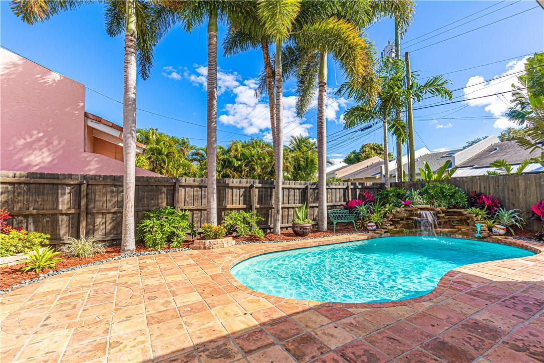 1220 SE 2ND, Fort Lauderdale FL 33301