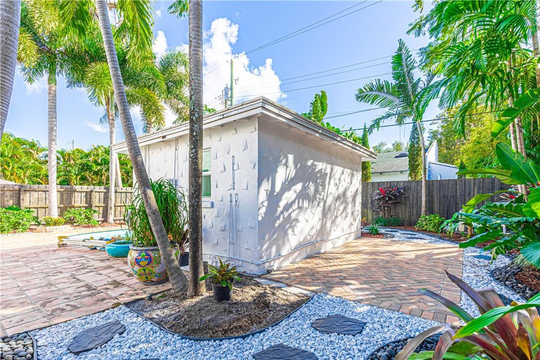 1220 SE 2ND, Fort Lauderdale FL 33301
