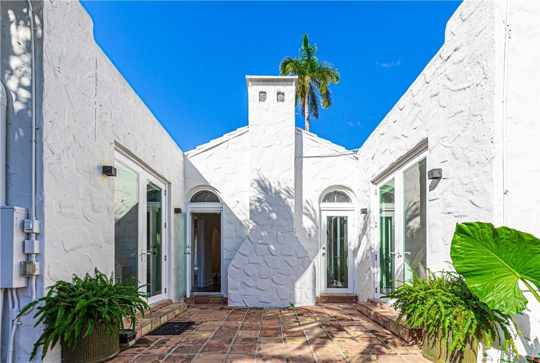 1220 SE 2ND, Fort Lauderdale FL 33301