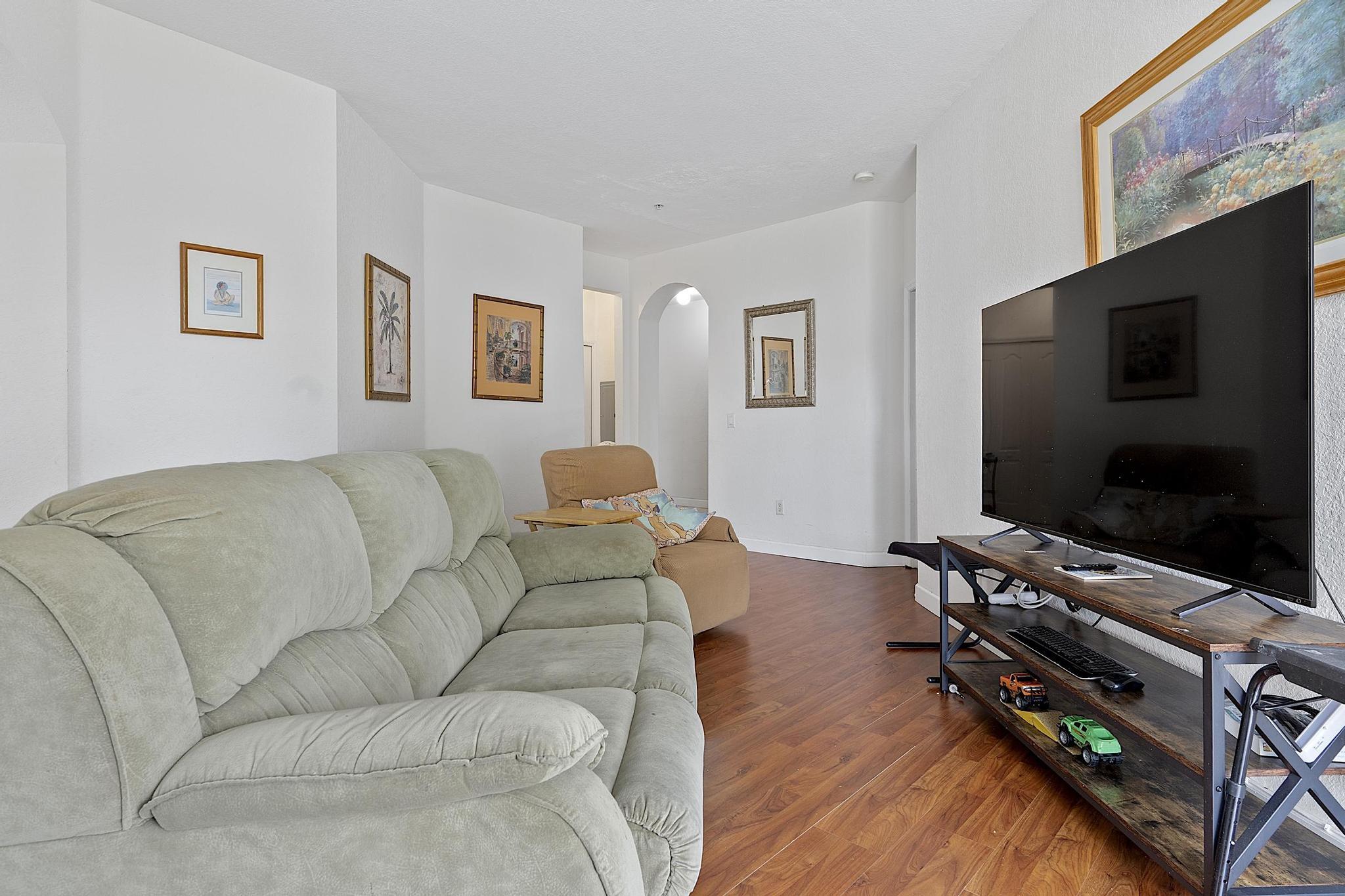 4331 SW 160th #103, Miramar FL 33027