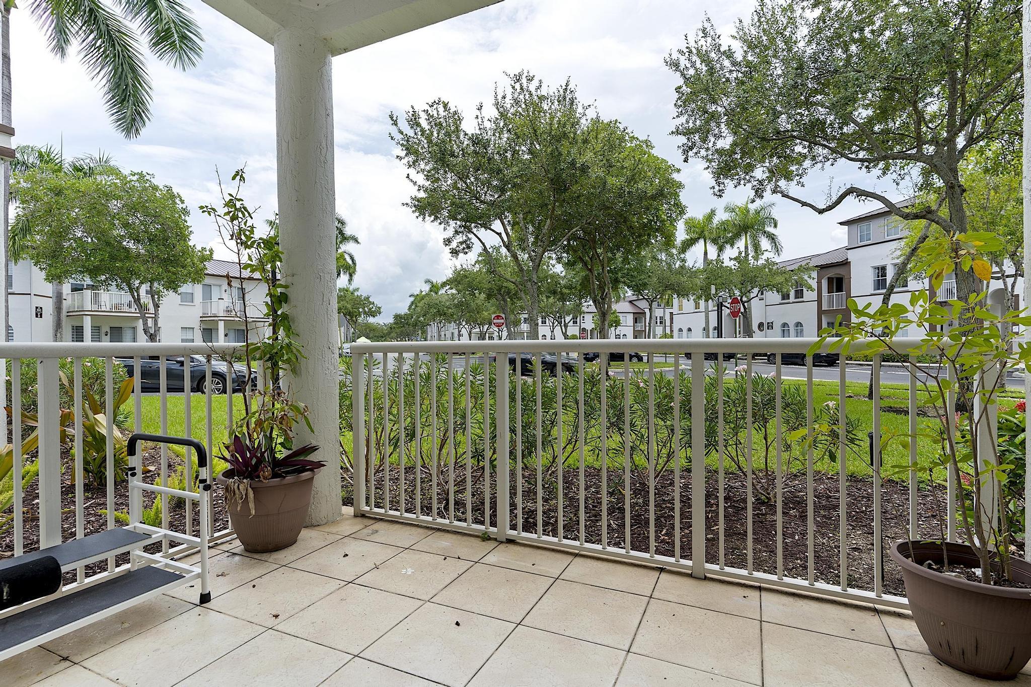 4331 SW 160th #103, Miramar FL 33027