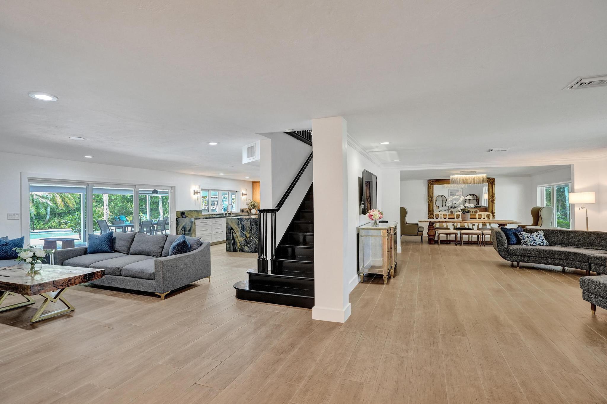 2 Mendota, Sea Ranch Lakes FL 33308