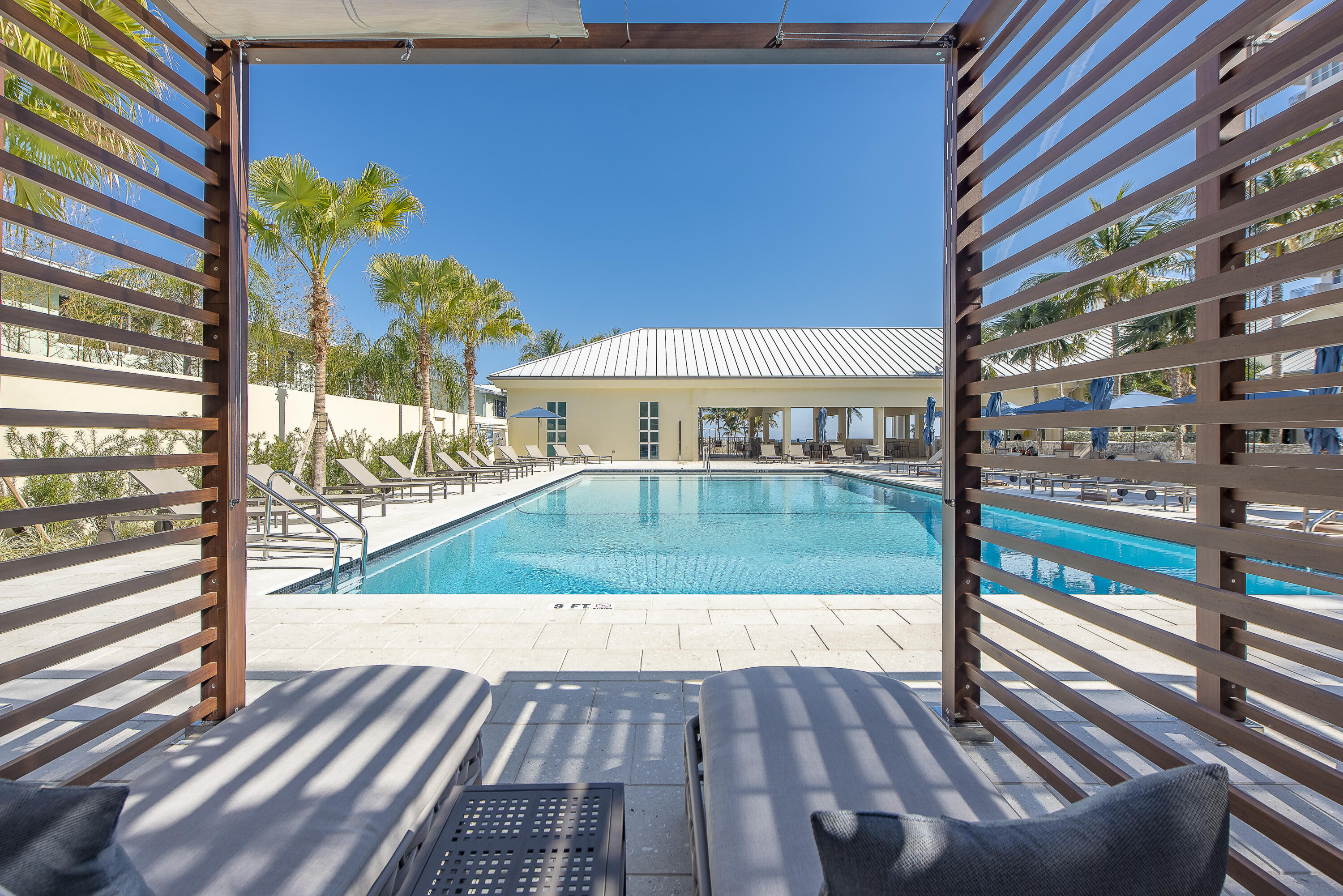 2 Mendota, Sea Ranch Lakes FL 33308