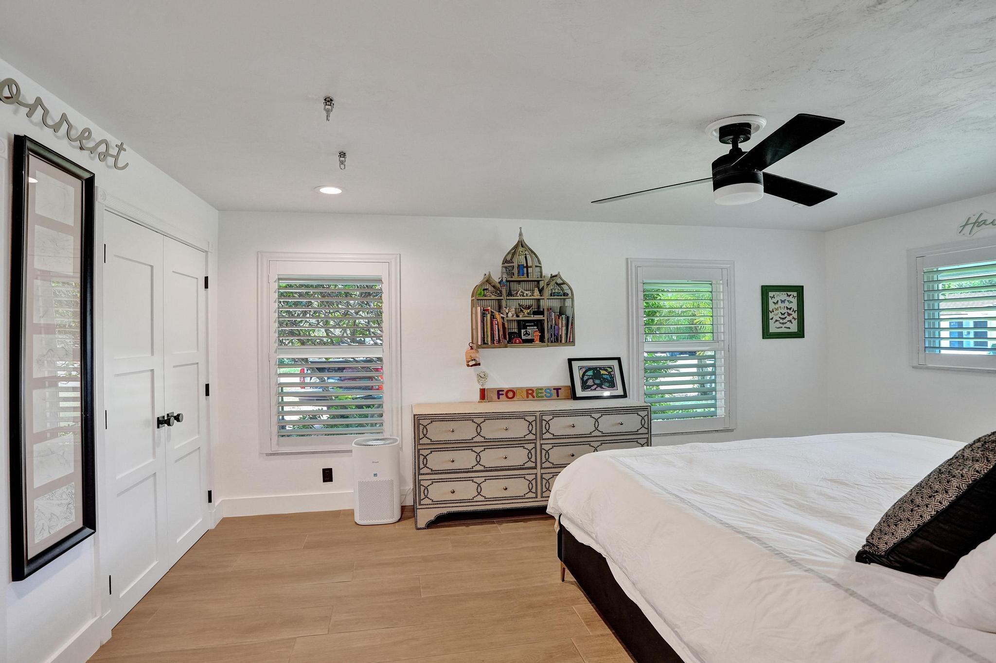 2 Mendota, Sea Ranch Lakes FL 33308