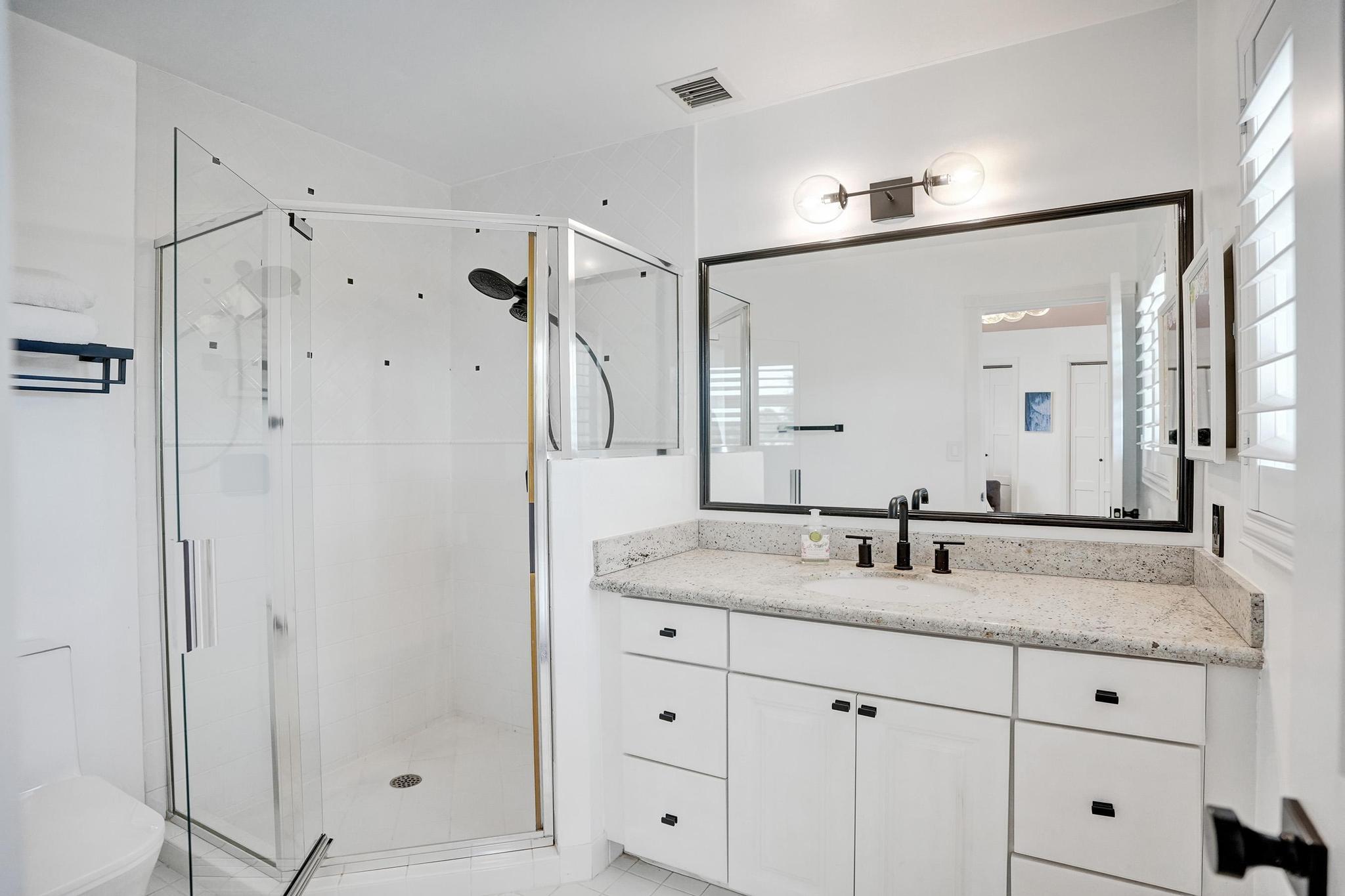 2 Mendota, Sea Ranch Lakes FL 33308