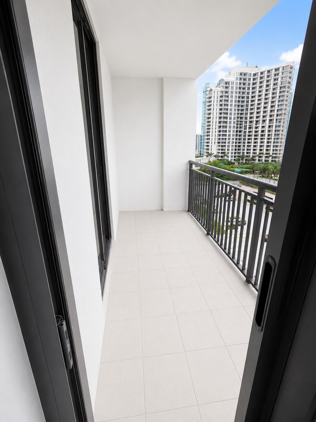 540 Brickell Key #1224, Miami FL 33131