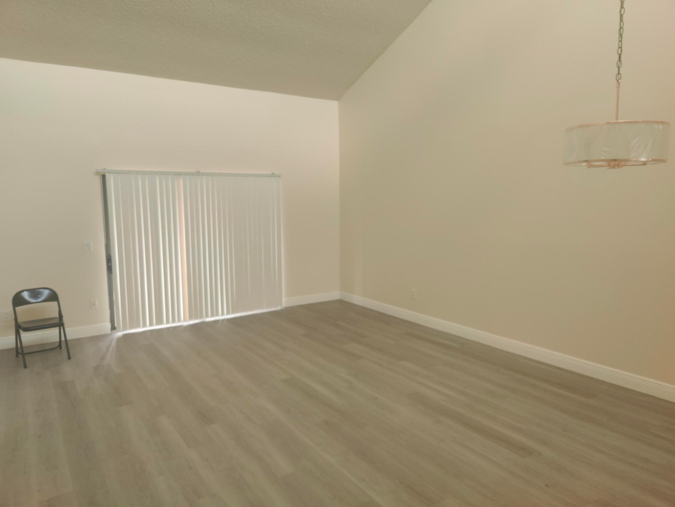 302 LAKEVIEW #302, Royal Palm Beach FL 33411