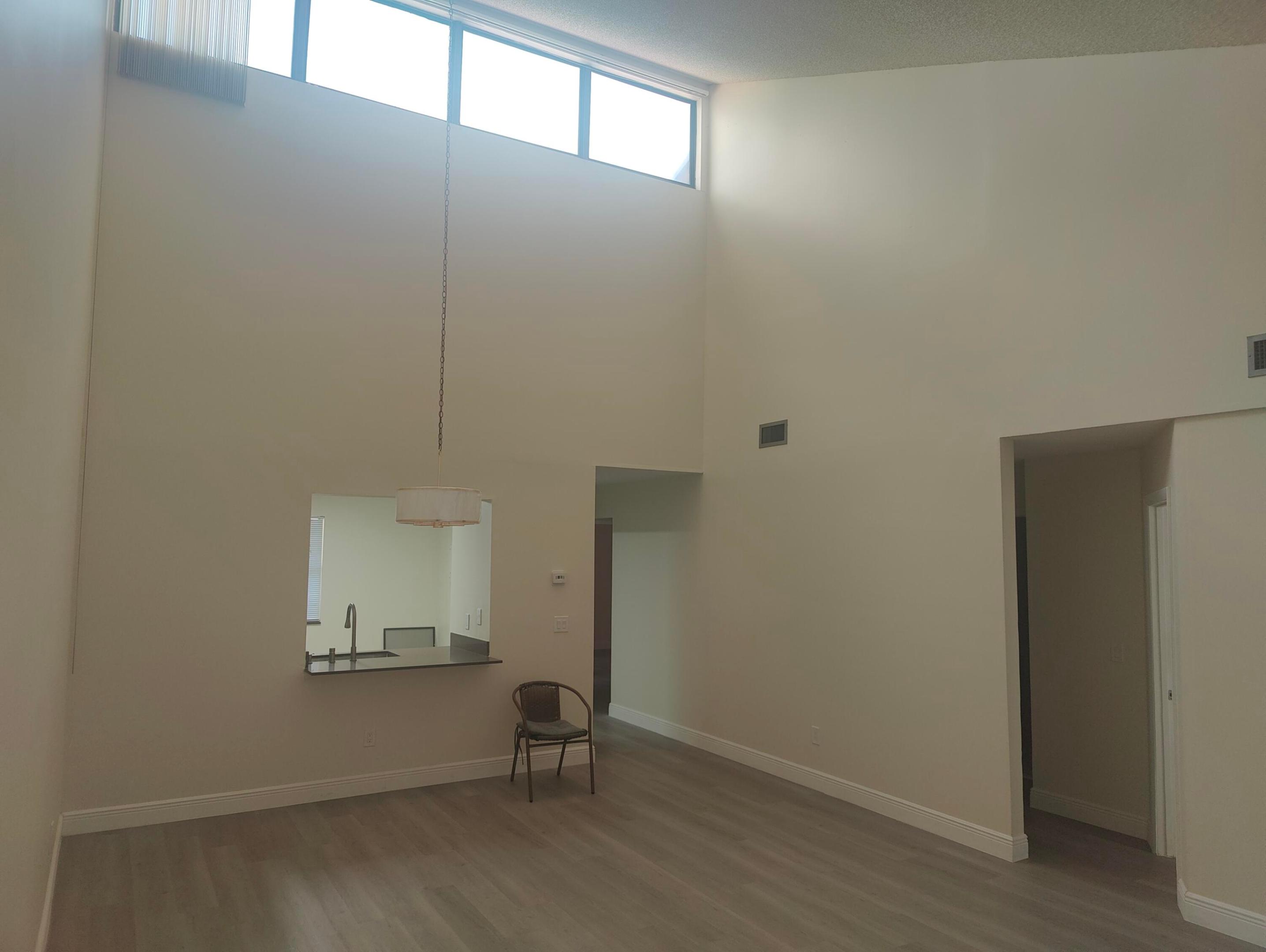302 LAKEVIEW #302, Royal Palm Beach FL 33411