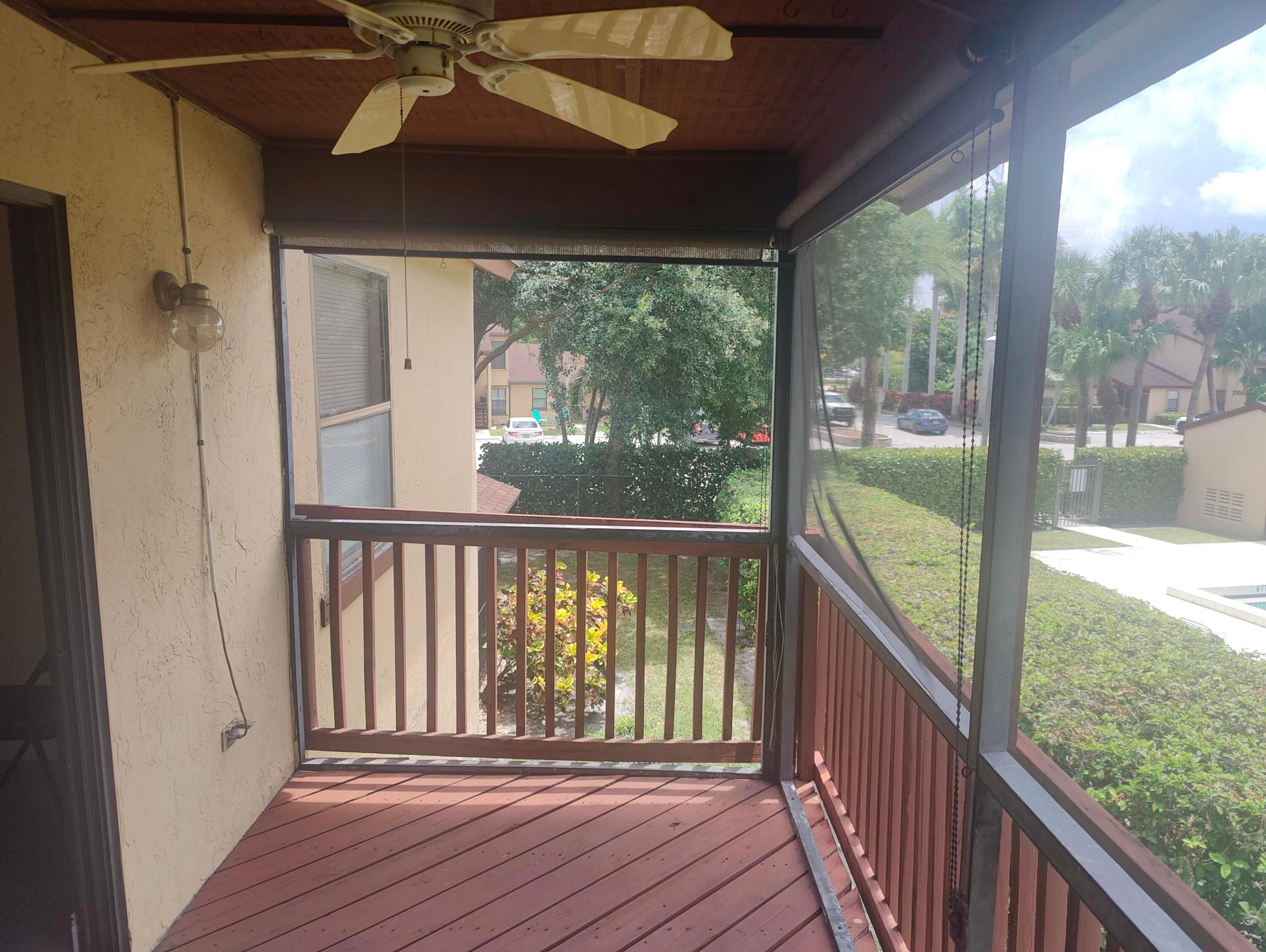 302 LAKEVIEW #302, Royal Palm Beach FL 33411