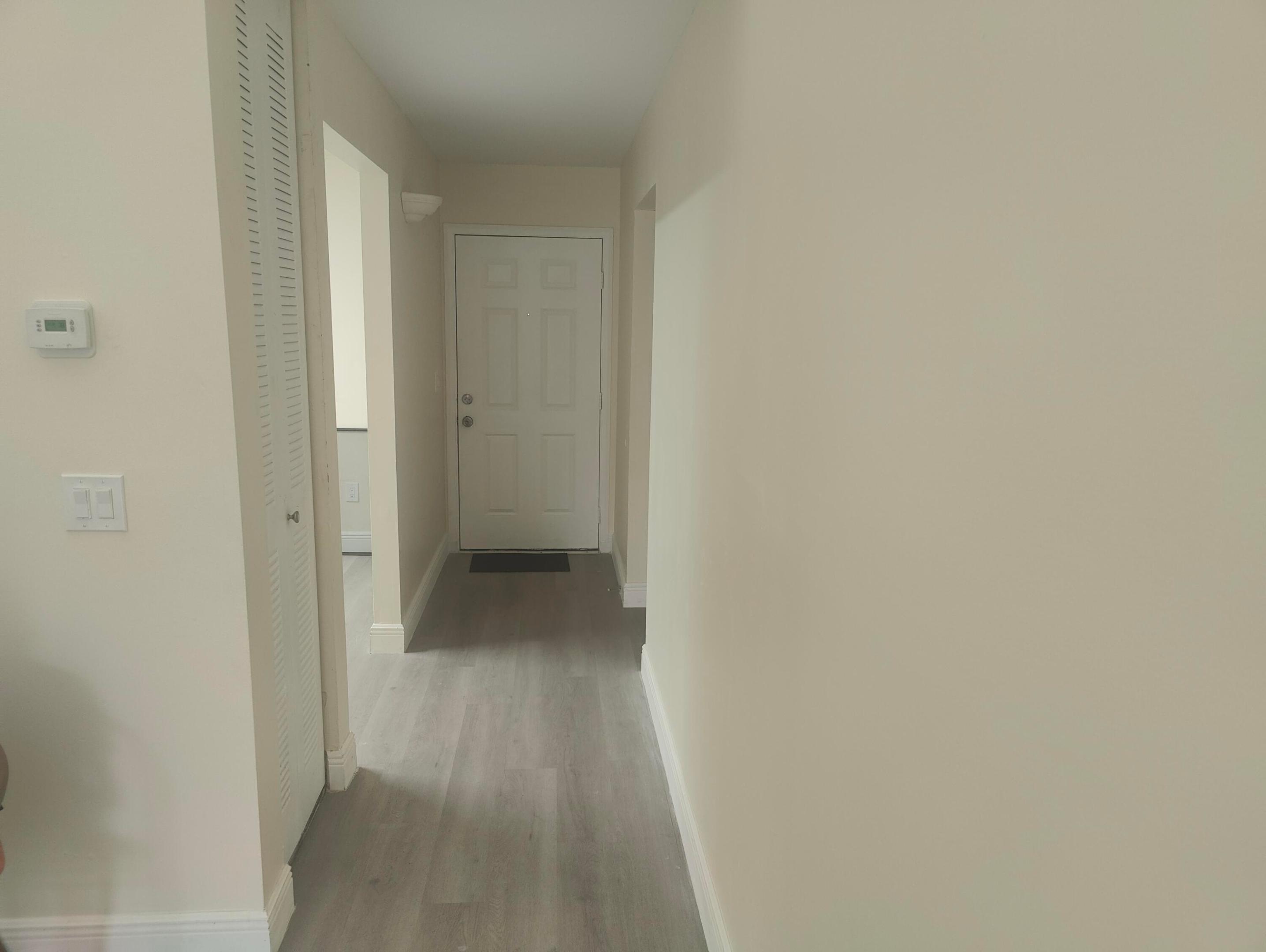 302 LAKEVIEW #302, Royal Palm Beach FL 33411