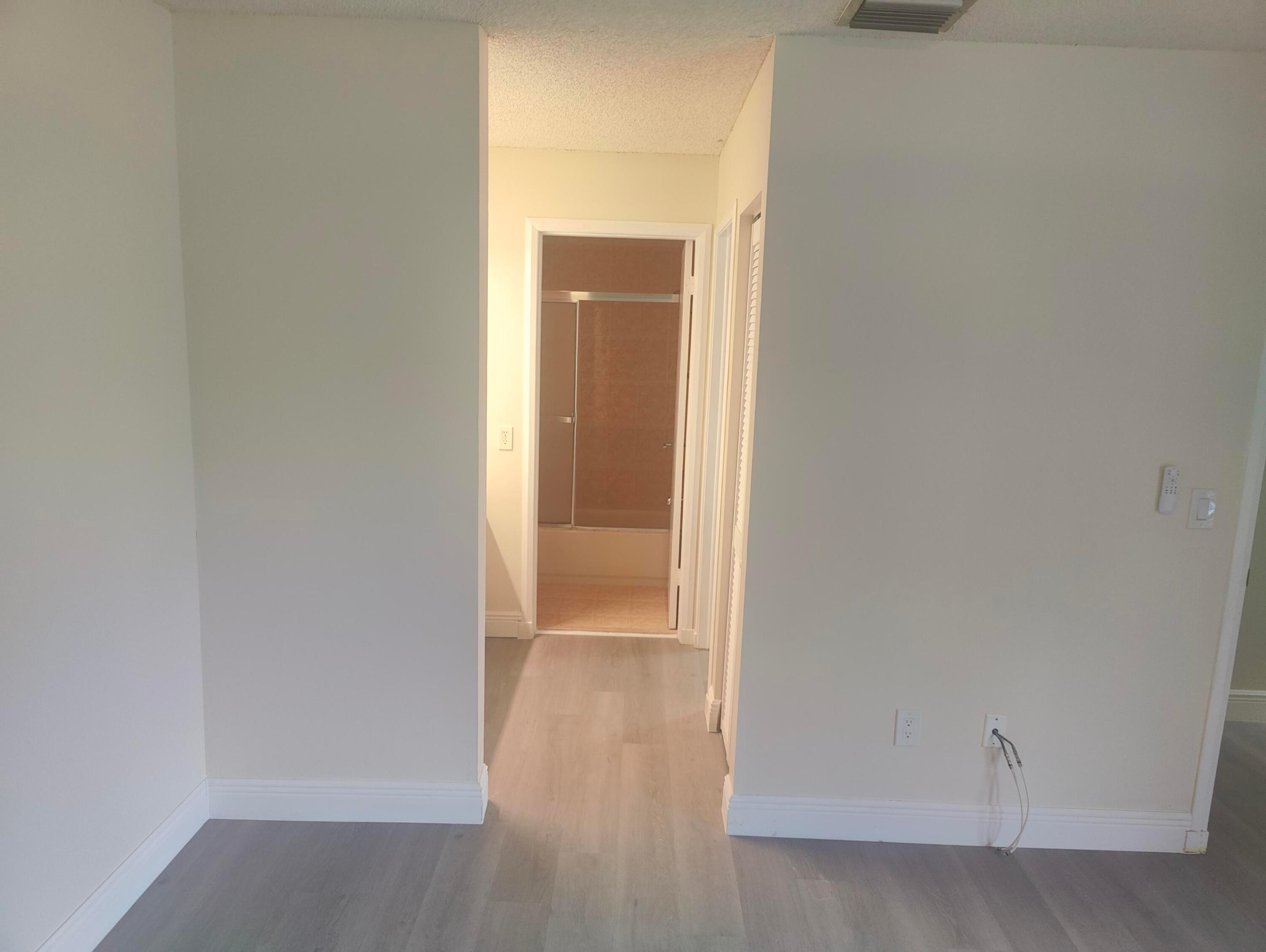 302 LAKEVIEW #302, Royal Palm Beach FL 33411