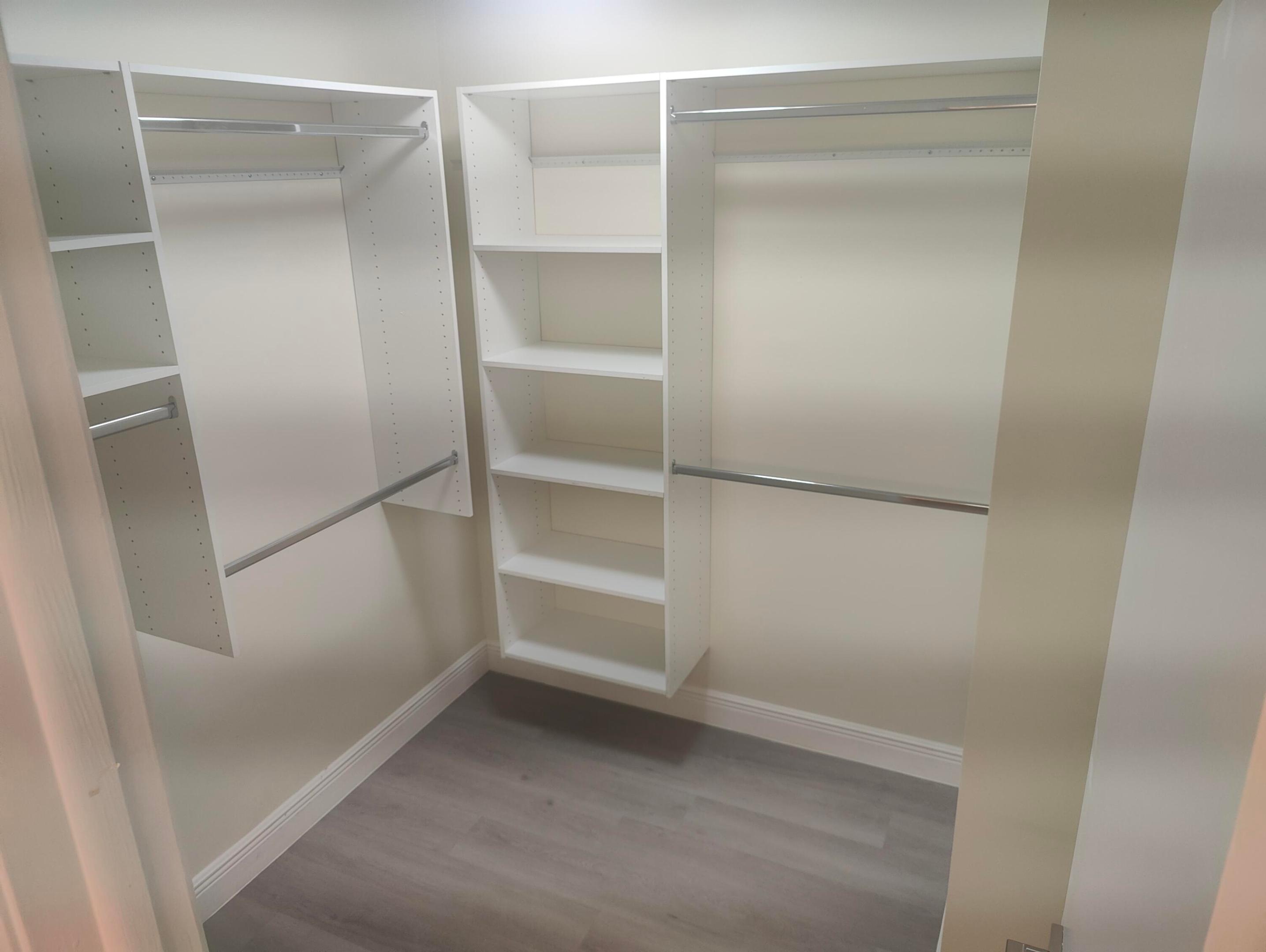 302 LAKEVIEW #302, Royal Palm Beach FL 33411