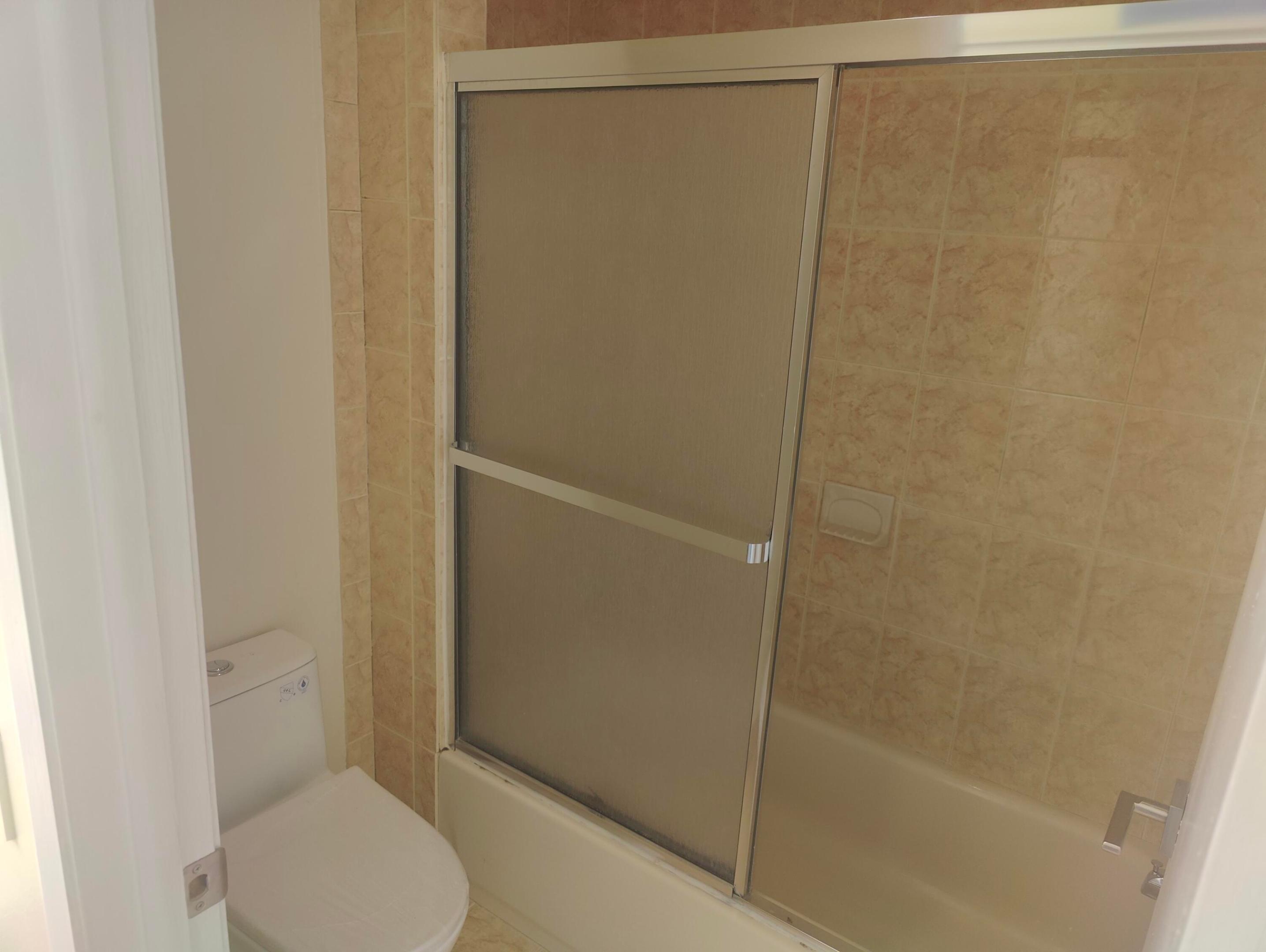 302 LAKEVIEW #302, Royal Palm Beach FL 33411
