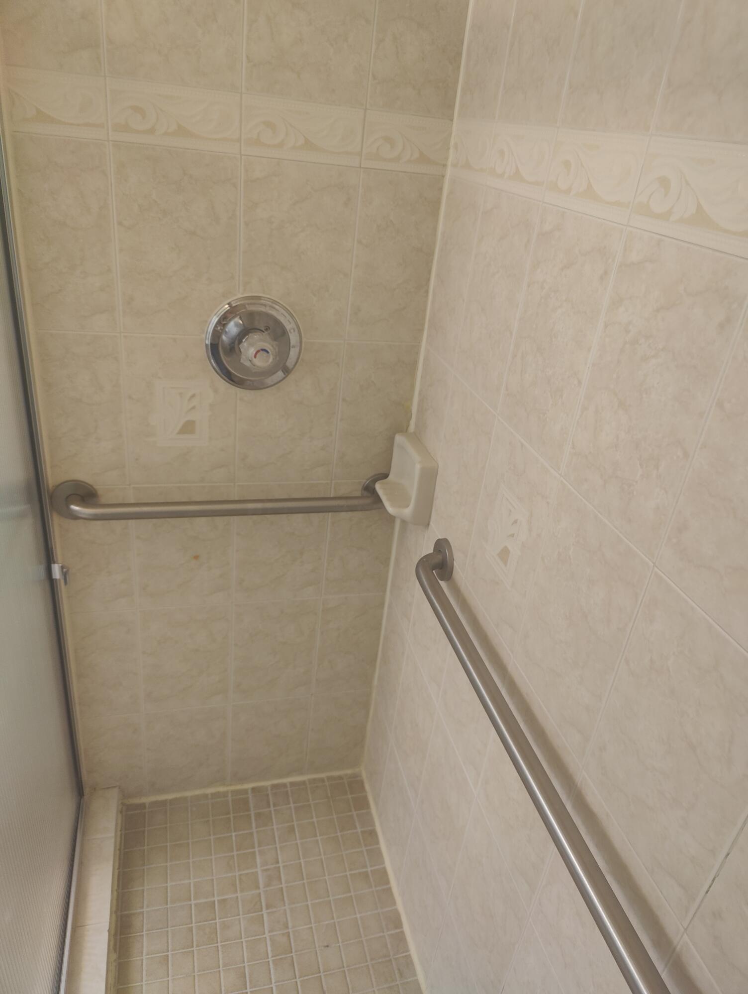 302 LAKEVIEW #302, Royal Palm Beach FL 33411