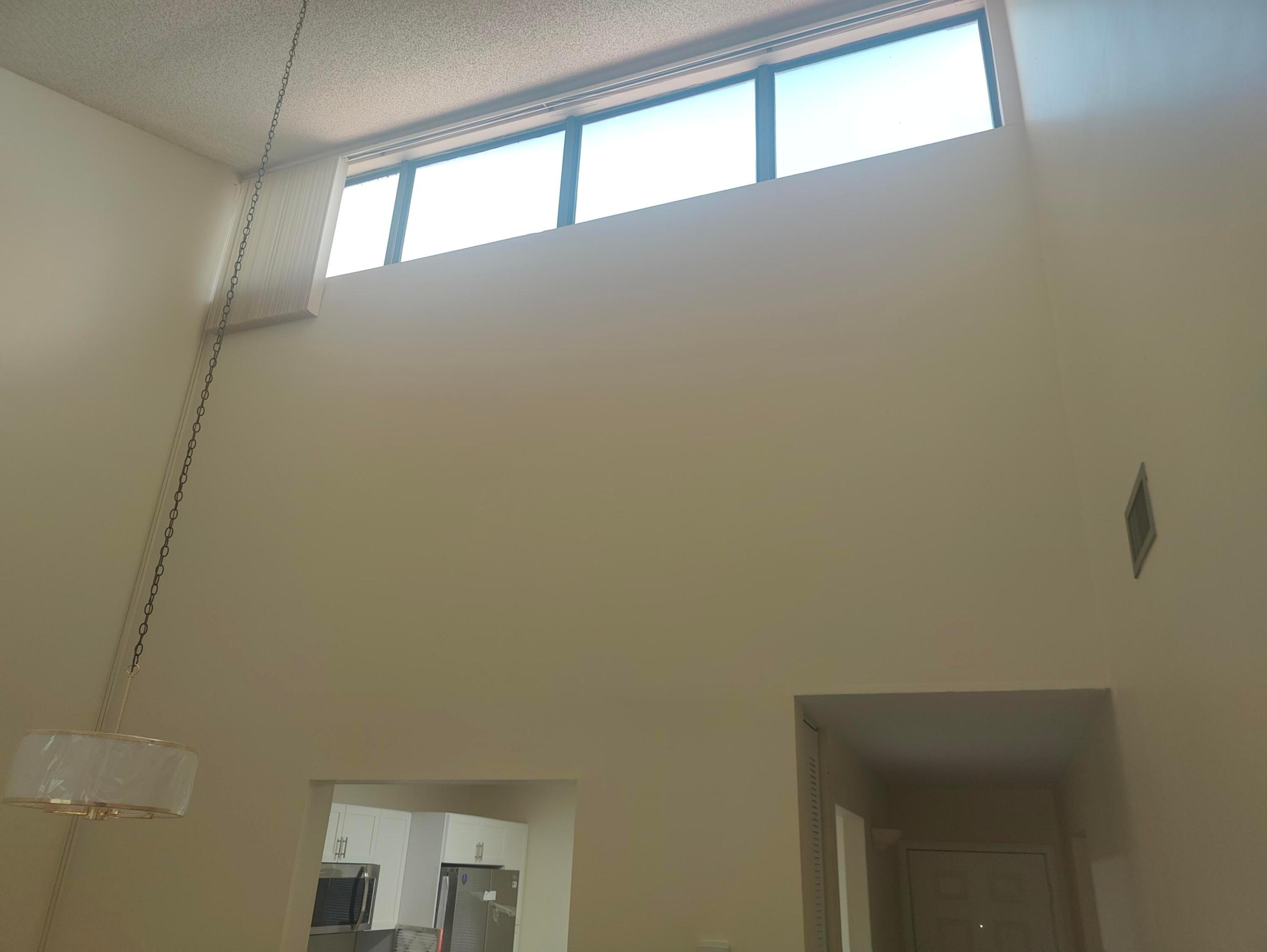 302 LAKEVIEW #302, Royal Palm Beach FL 33411
