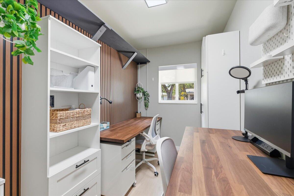 2210 NE 34TH, Lighthouse Point FL 33064