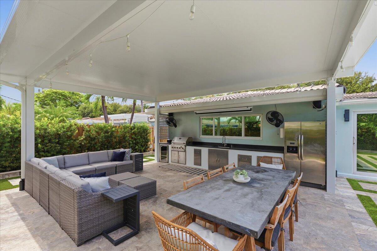 2210 NE 34TH, Lighthouse Point FL 33064