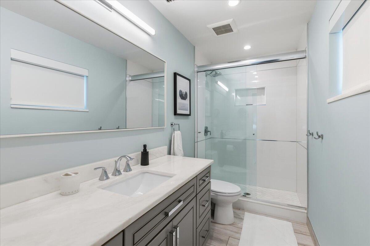 2210 NE 34TH, Lighthouse Point FL 33064