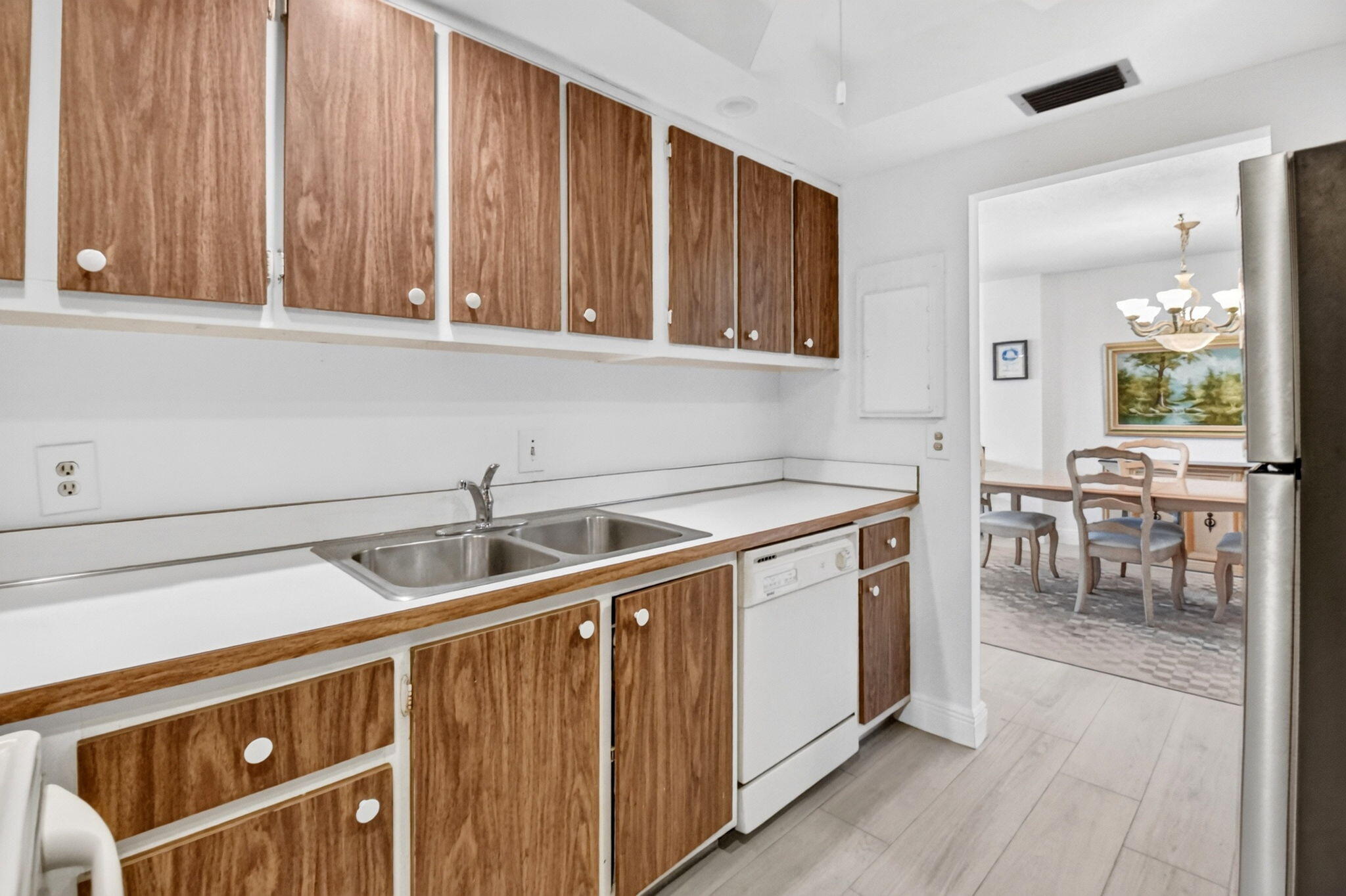 125 S OCEAN #211, Palm Beach Shores FL 33404