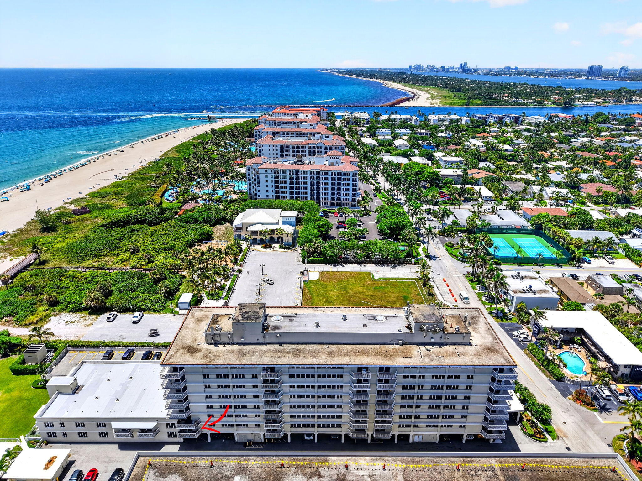 125 S OCEAN #211, Palm Beach Shores FL 33404