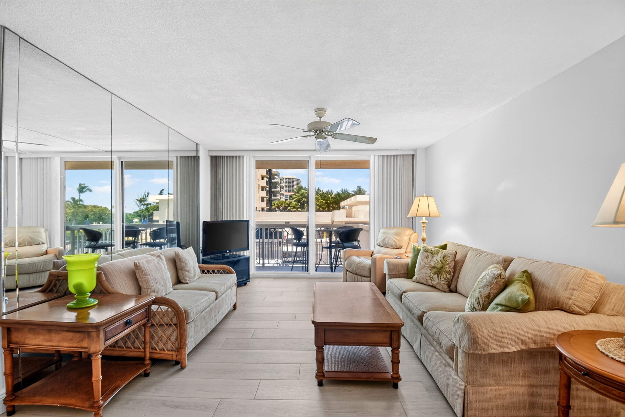 125 S OCEAN #211, Palm Beach Shores FL 33404
