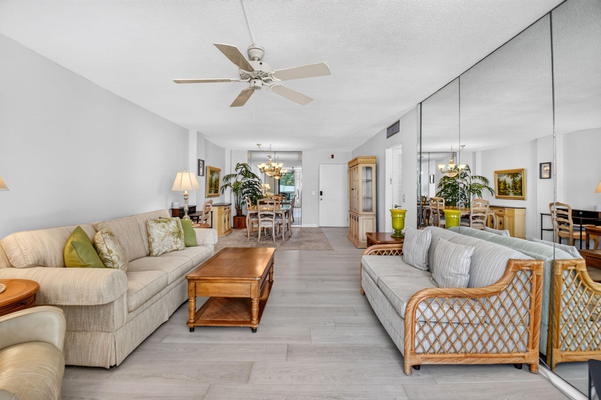 125 S OCEAN #211, Palm Beach Shores FL 33404
