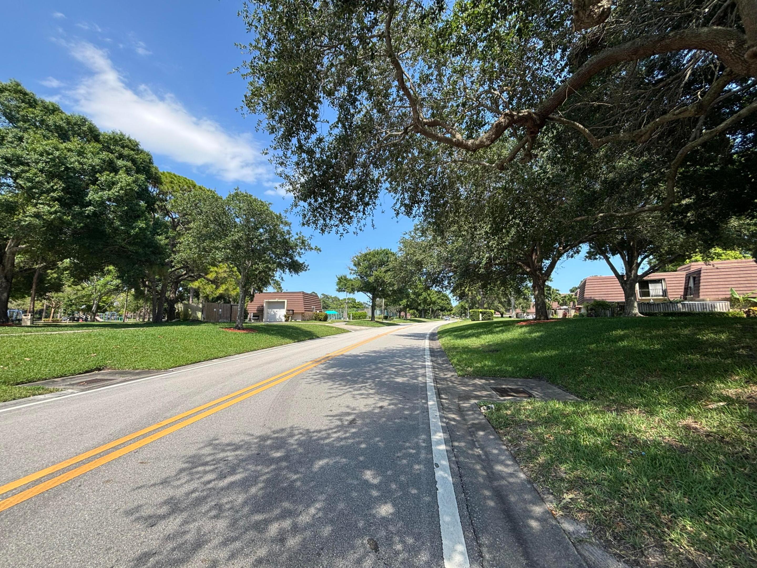 2110 21st, Palm Beach Gardens FL 33418