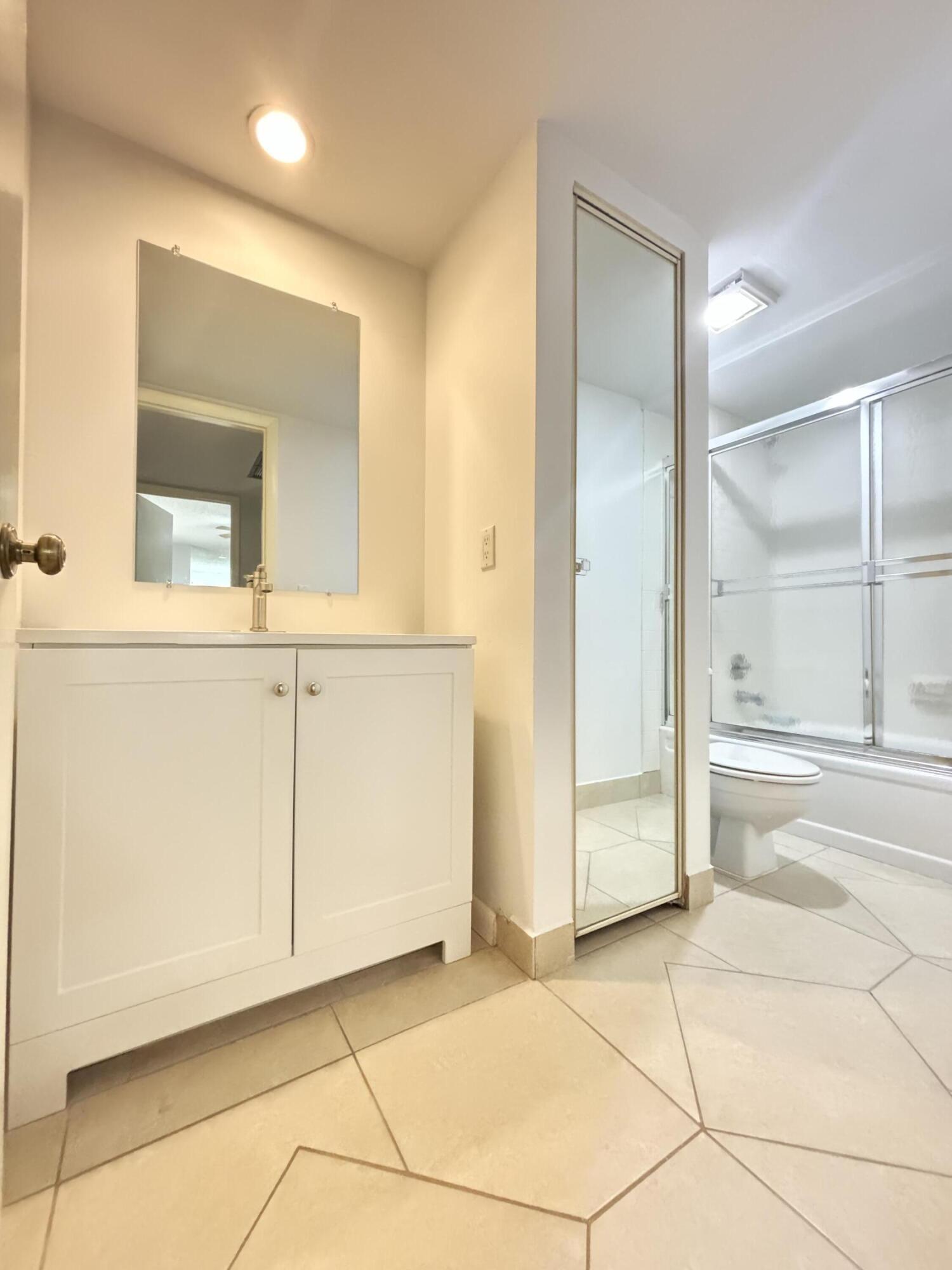2110 21st, Palm Beach Gardens FL 33418