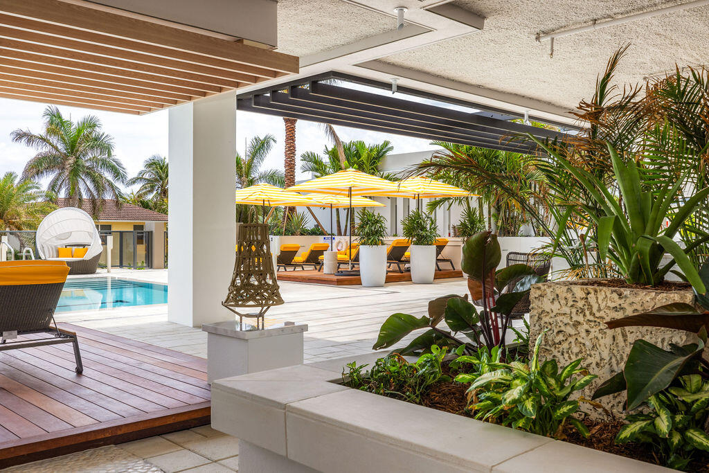 305 Briny #402, Pompano Beach FL 33062