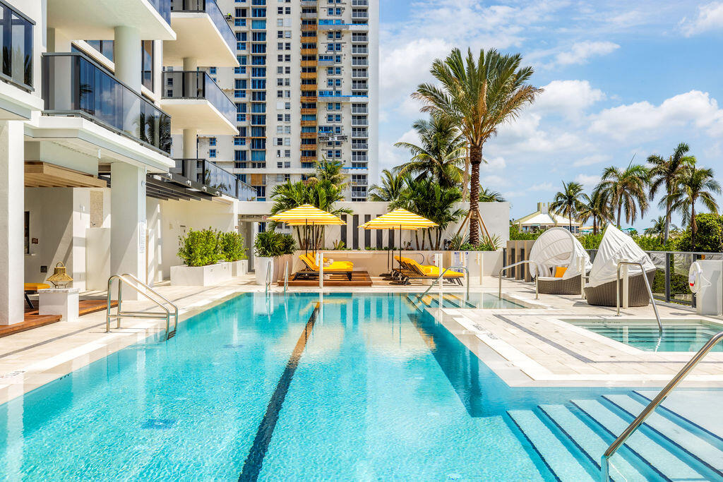 305 Briny #402, Pompano Beach FL 33062
