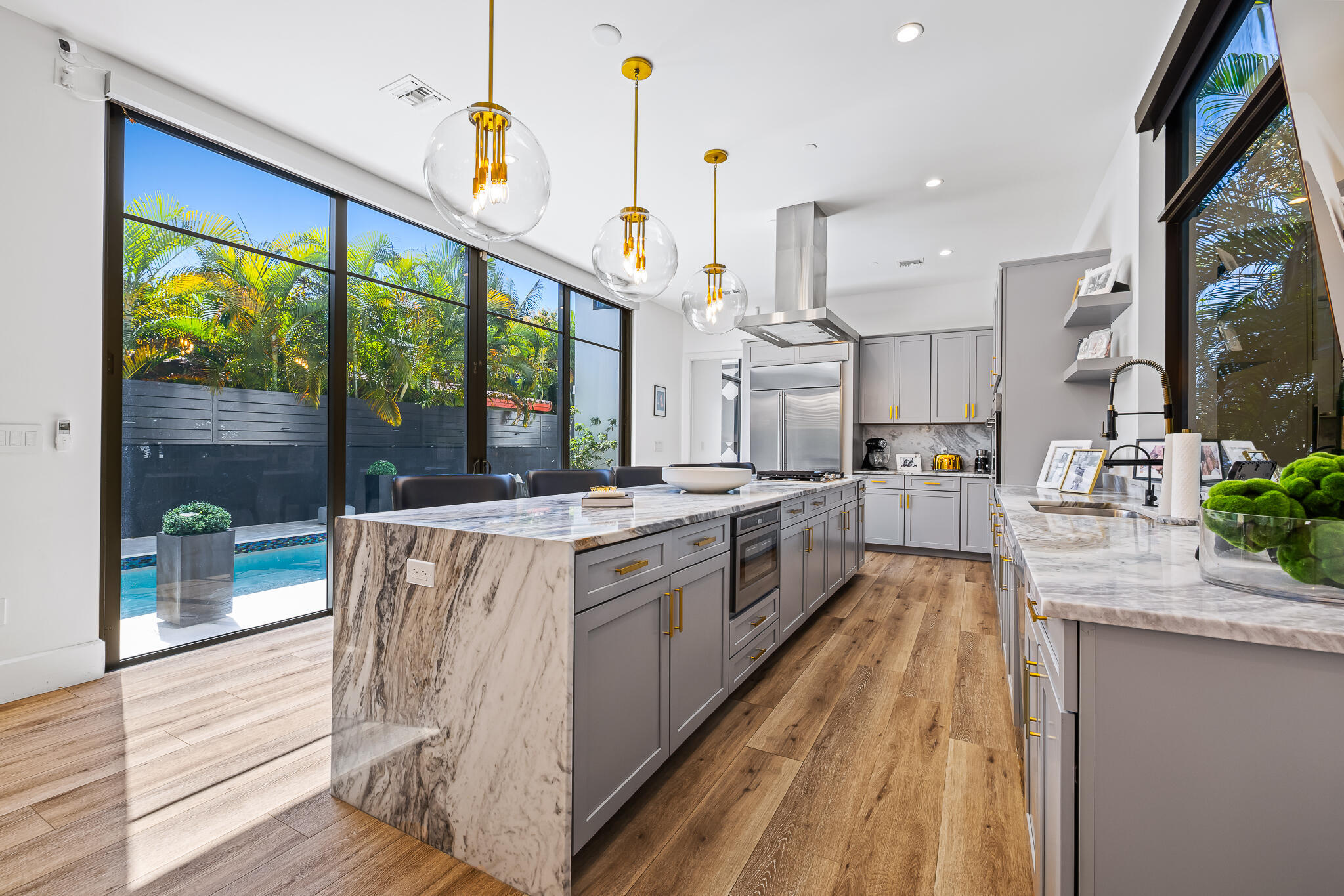549 NE 10TH, Fort Lauderdale FL 33301