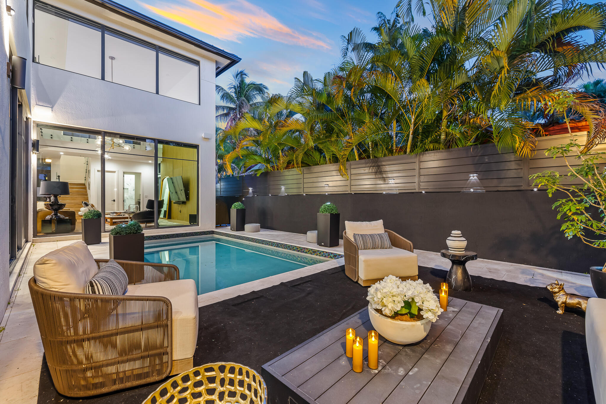 549 NE 10TH, Fort Lauderdale FL 33301