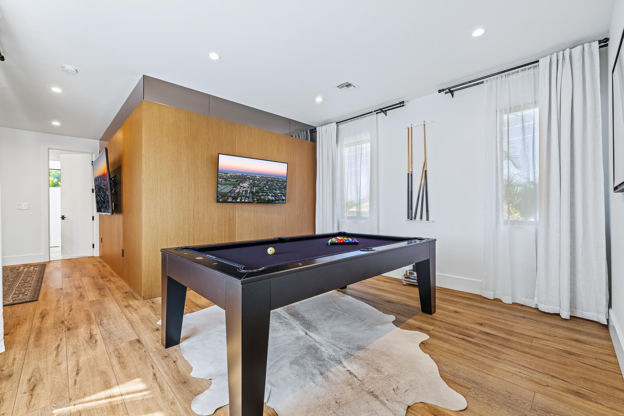 549 NE 10TH, Fort Lauderdale FL 33301