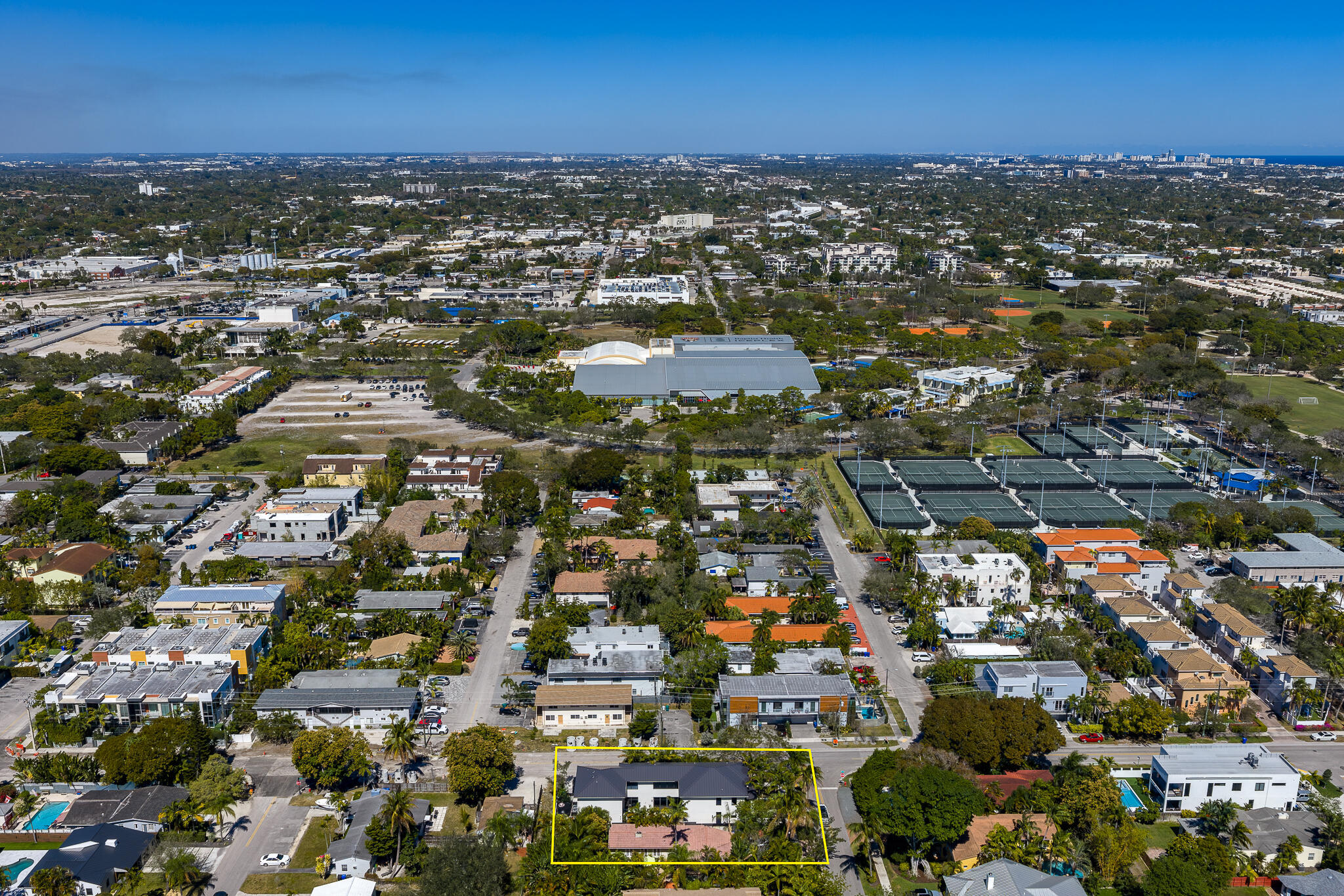 549 NE 10TH, Fort Lauderdale FL 33301