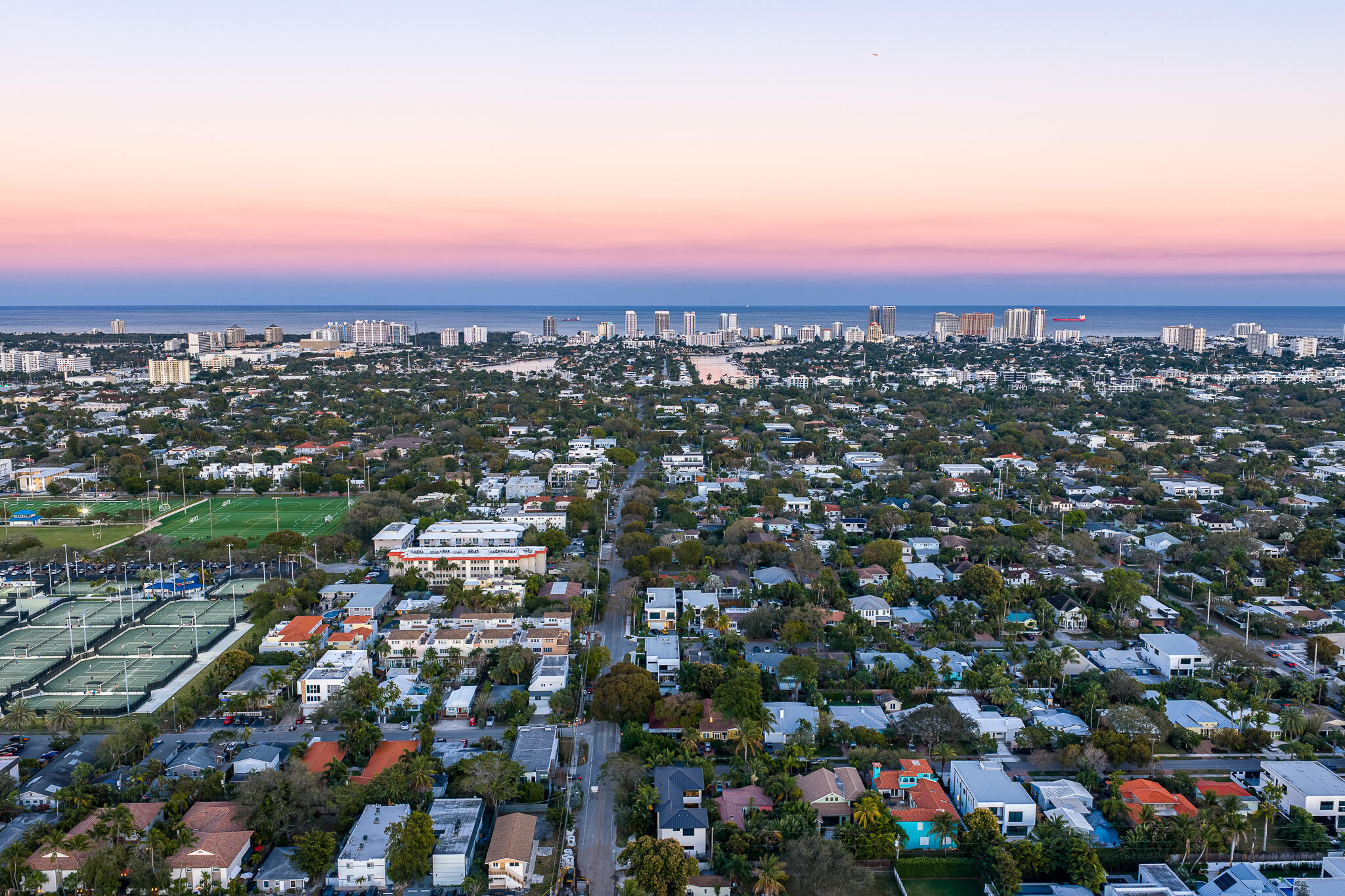 549 NE 10TH, Fort Lauderdale FL 33301