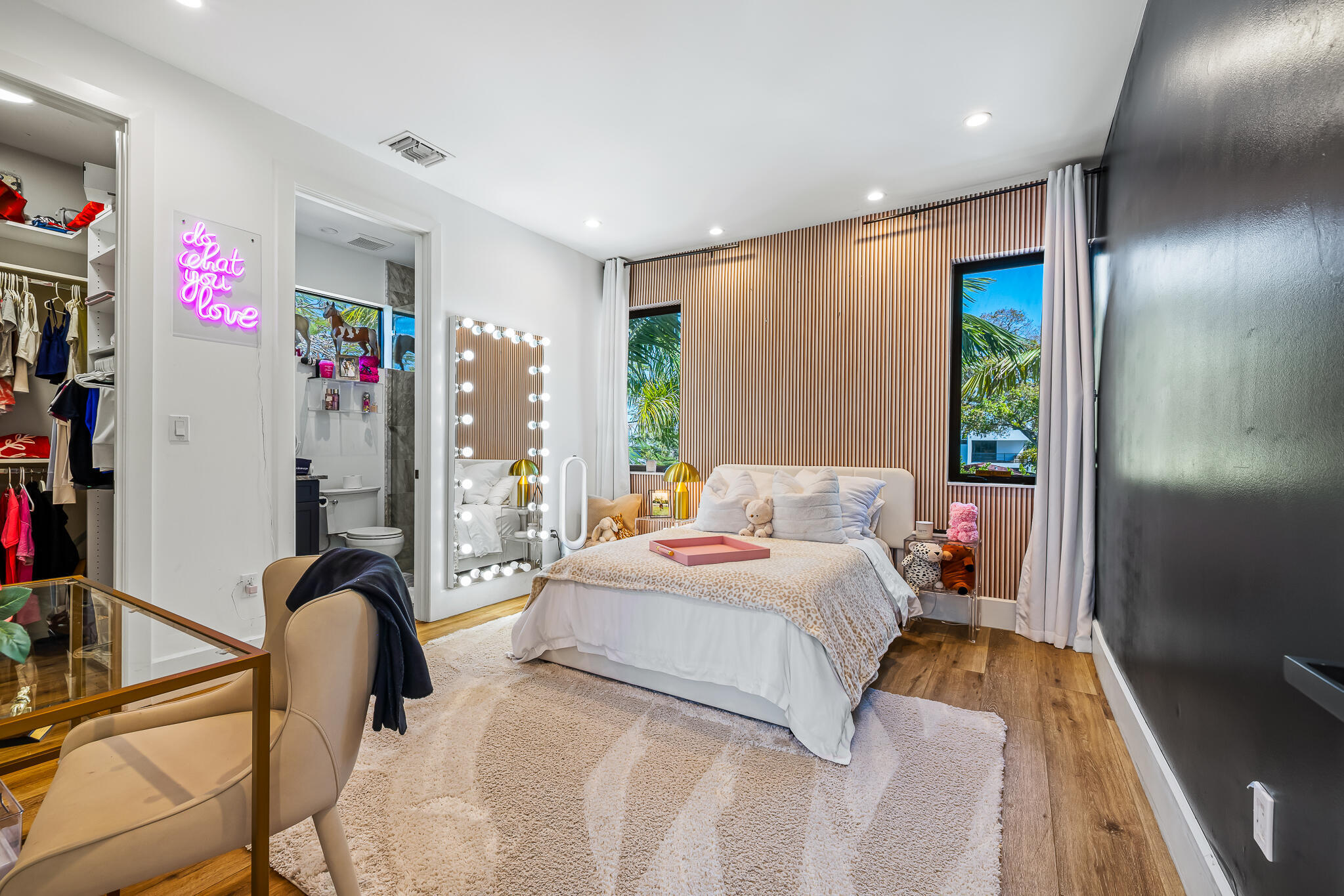 549 NE 10TH, Fort Lauderdale FL 33301