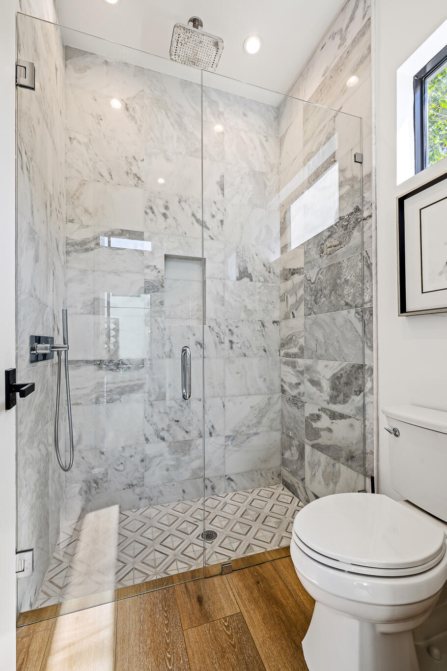 549 NE 10TH, Fort Lauderdale FL 33301